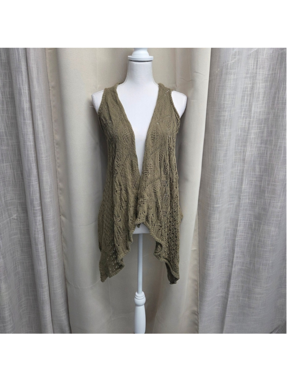 Mossimo Supply Co. Olive Crochet Vest Size XS Whimsigoth Fairycore Earthy Boho